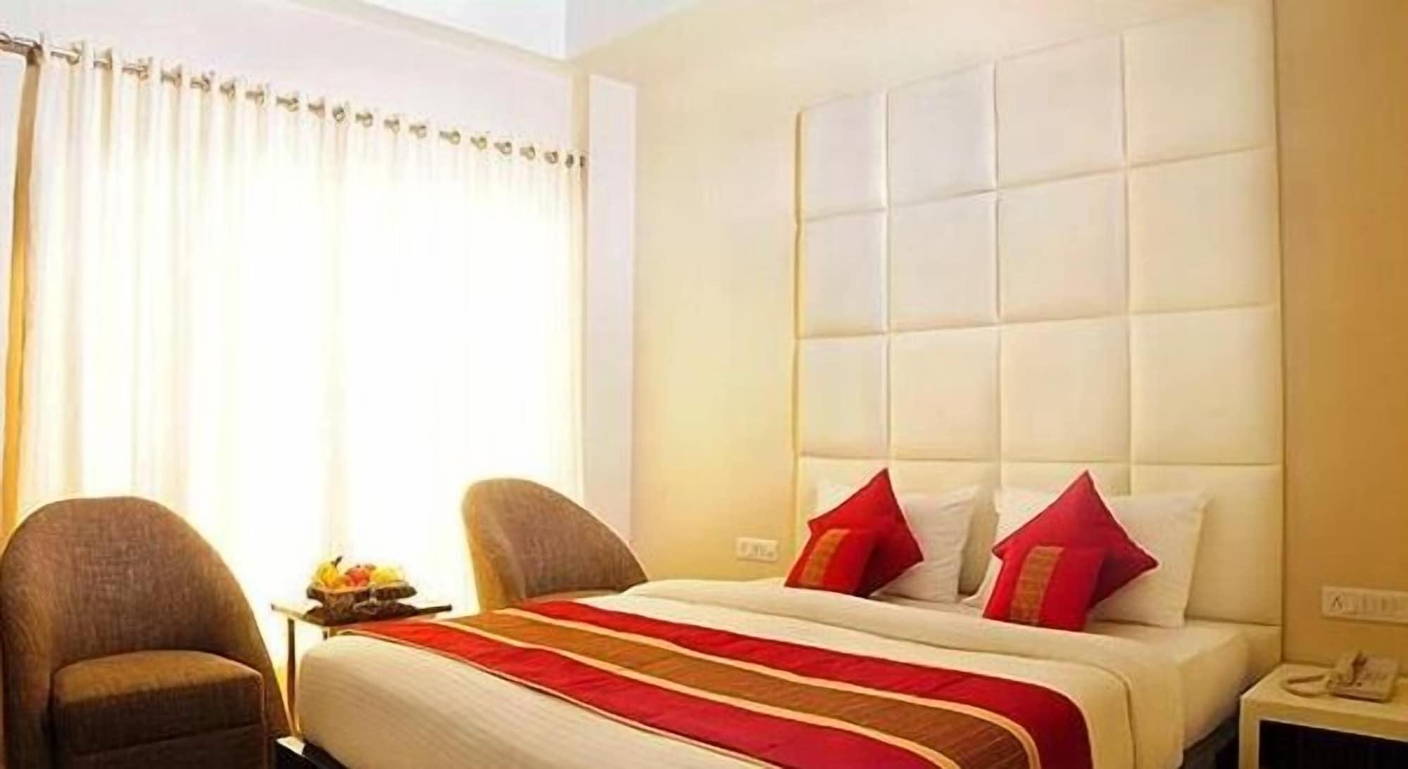Hotel Gulnar Нью-Делі Екстер'єр фото